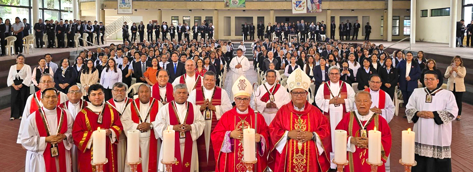 Misa de Acción de Gracias por el Día del Maestro