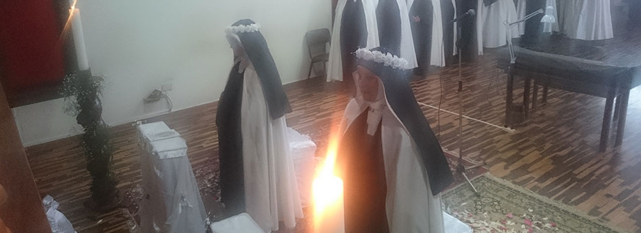 Dos Carmelitas Descalzas del Callao realizan Profesión Solemne