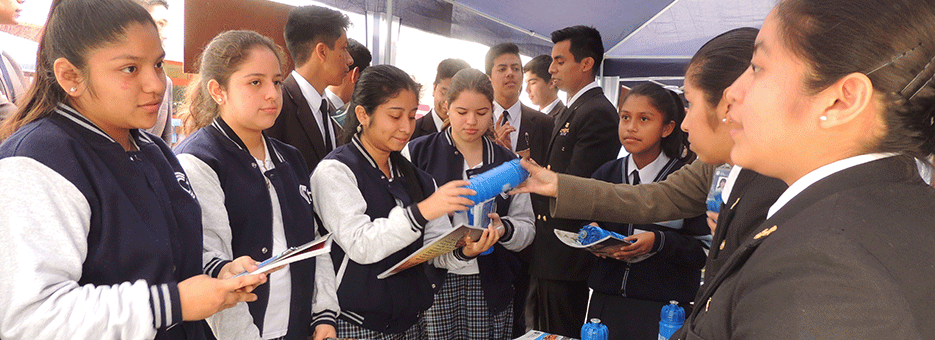 Feria Vocacional en el Colegio Parroquial Clara Cogorno de Cogorno