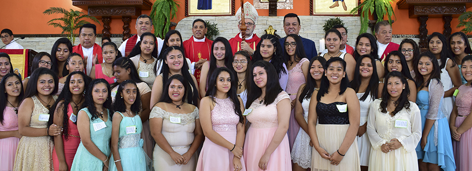 54 jóvenes de la P. Nuestra Señora de Lourdes reciben la Confirmación
