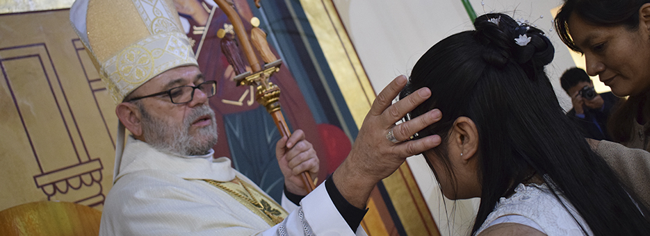 Jóvenes de la P. San Martín de Porres reciben sacramento de Confirmación