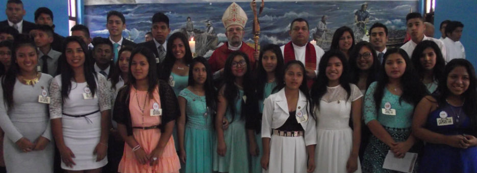 Jóvenes de la Parroquia “San Pedro El Pescador” recibieron sacramento de confirmación