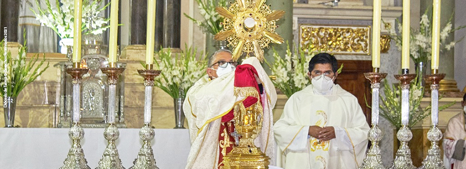 Obispo del Callao celebró Solemnidad del Corpus Christi