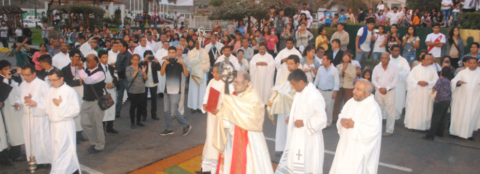 Chalacos participaron en Fiesta del Corpus Christi