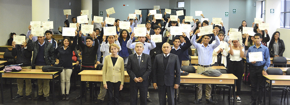Jóvenes de la “Fundación Pachacútec” recibieron Certificados de la UNMSM