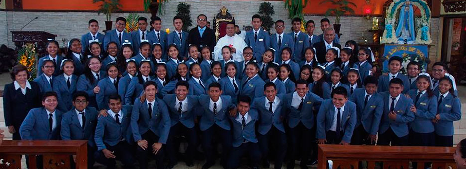Colegio Parroquial “Junior César de los Ríos” cumple 53 años 