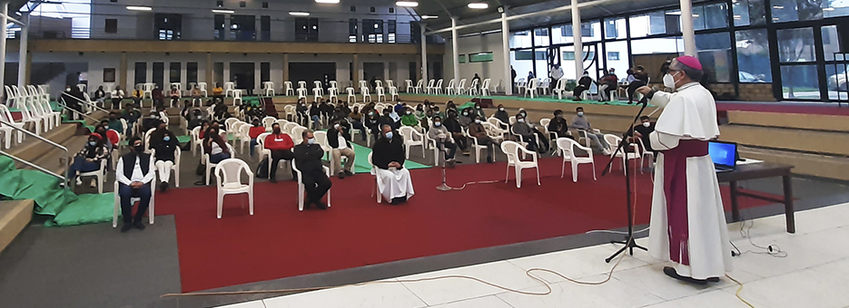Obispo del Callao: “La juventud tiene que ser la columna vertebral de un trabajo pastoral”