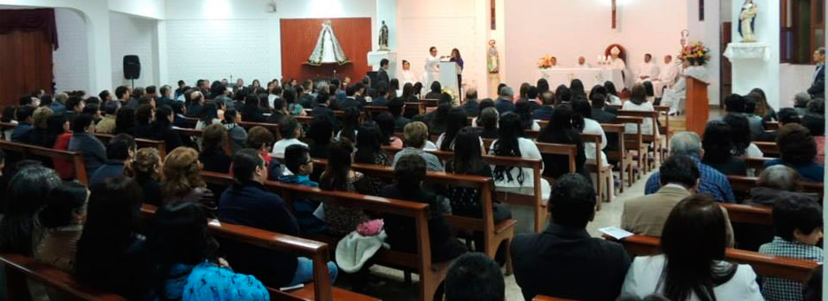 Jóvenes de la Parroquia Virgen de la Macarena recibieron sacramento de Confirmación