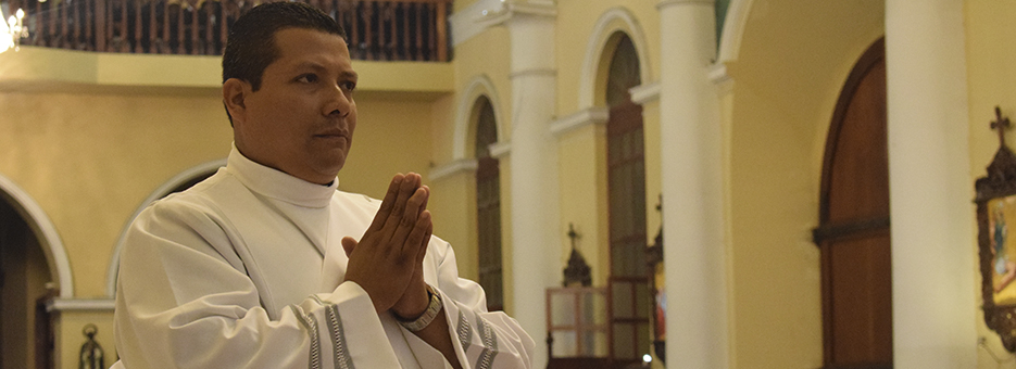 Padre Manuel Briceño: “ La felicidad tiene un rostro y es el de Jesús de Nazareth”