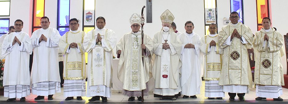 Obispo del Callao a los nuevos diáconos: “Dios y la Iglesia confían en ustedes ¡No los defrauden!”